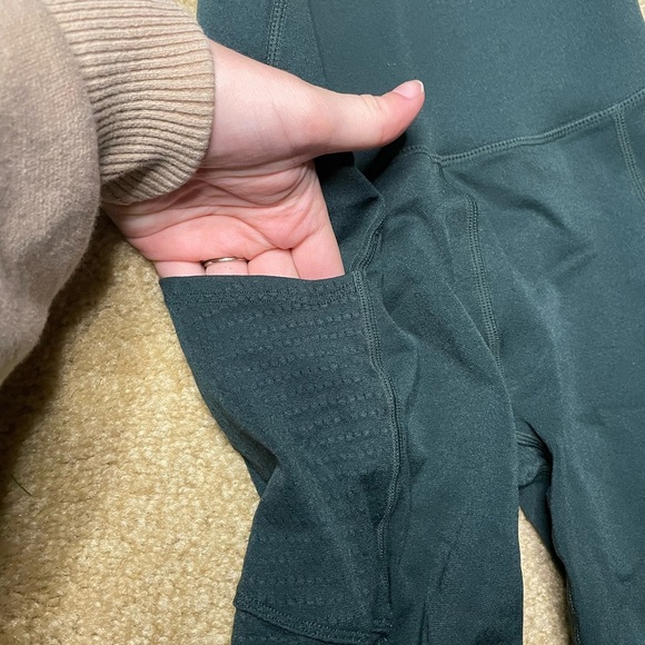 Fabletics Green Biker Shorts - Picture 4 of 4